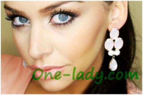 Как макияжем зрительно увеличить глаза. Корректируем брови для увеличения глаз