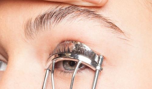 Как зрительно увеличить глаза при помощи карандаша. Как визуально увеличить глаза с помощью макияжа