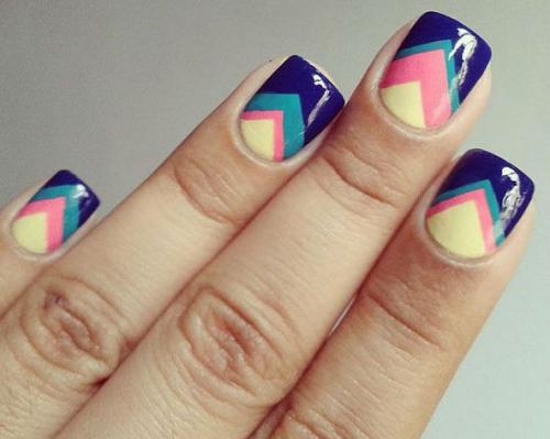 Как сделать лунный маникюр без трафарета в домашних условиях. Маникюр с трафаретом