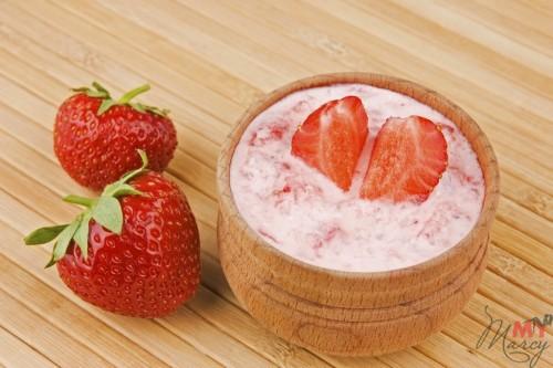 Маска из клубники для волос. Маски для волос с клубникой