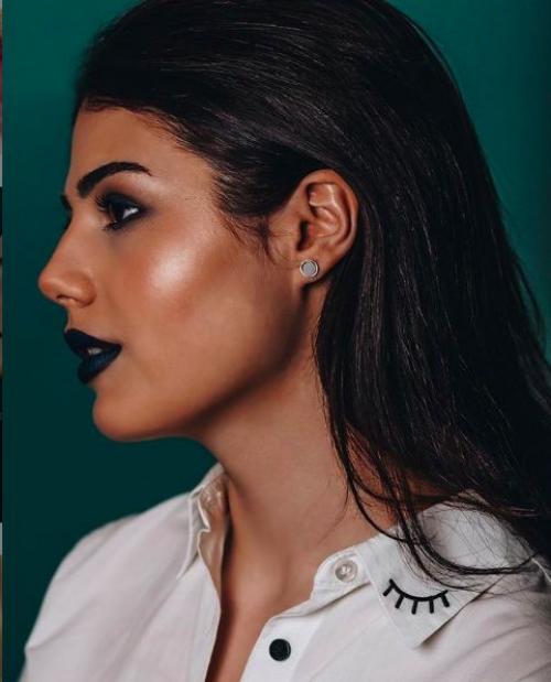 Какой макияж подходит для смуглых брюнеток с карими глазами. Макияж для смуглой кожи