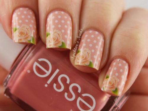 Как рисовать на ногтях розы. Маникюр по мокрому гель лаку