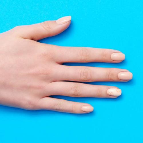 Как рисовать розу на ногтях пошагово. Как нарисовать розы на ногтях: поэтапная инструкция