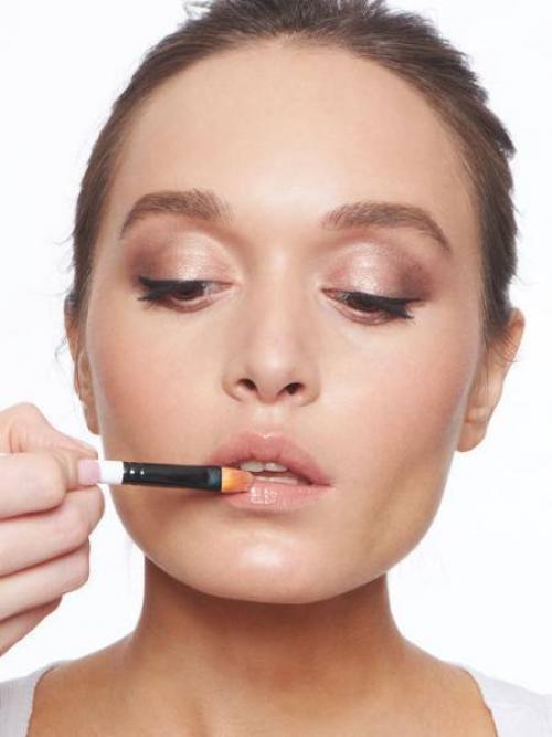 Какой макияж подходит для смуглых брюнеток с карими глазами. Макияж для смуглой кожи