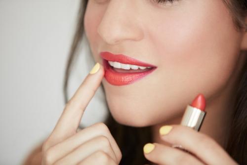 Макияж губ эффект Омбре пошаговая. Как сделать натуральный эффект «омбре» на губах: 5 простых шагов