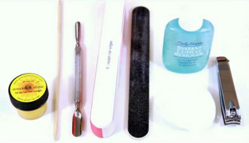 Необрезной маникюр с ремувером. Необрезной маникюр — безопасная процедура по уходу за ногтями, которую можно сделать в домашних условиях