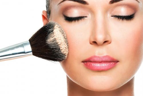 Что такое консилер и хайлайтер для лица, как ими пользоваться. Хайлайтер и консилер: в чем разница и что общего