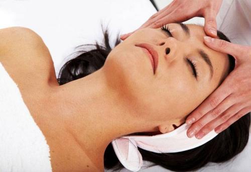 Японский омолаживающий массаж лица. В чем особенность японского массажа лица?