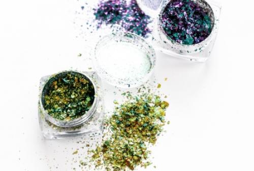 Как сделать рисунок из фольги на ногти. Особенности материала