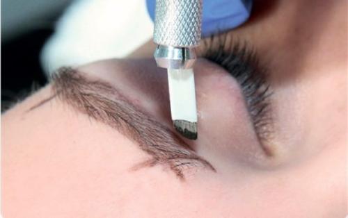 Что такое микроблейдинг бровей