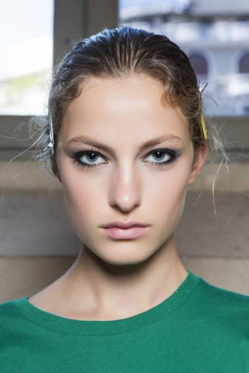 Макияж для серо-голубых глаз и русых волос пошагово. Как сделать макияж для серых глаз и русых волос?