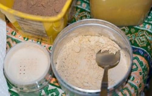 Как сделать белую пудру для лица. Простая самодельная пудра для лица