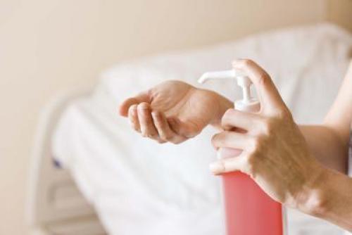 Детский крем я сам можно ли использовать взрослым для лица. Можно ли использовать детский крем для лица взрослого? Есть ли эффект от детского крема для лица