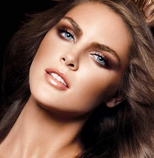 Макияж для голубых глаз 2019. Привлекательный дневной макияж