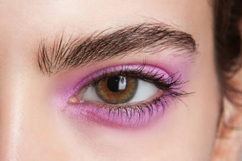 Макияж для круглых карих глаз: правила и идеи