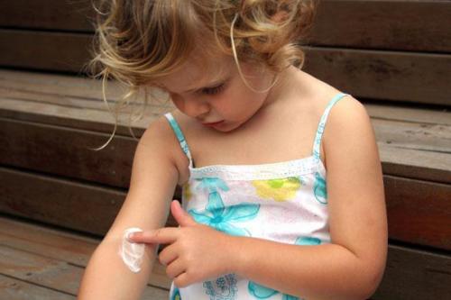 Полезен ли детский крем для лица взрослых. Можно ли использовать детский крем для лица взрослого? Есть ли эффект от детского крема для лица