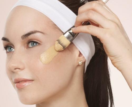 Как подобрать тональный крем для лица по цвету кожи. Советы профессионалов: как выбрать нужный оттенок тонального средства