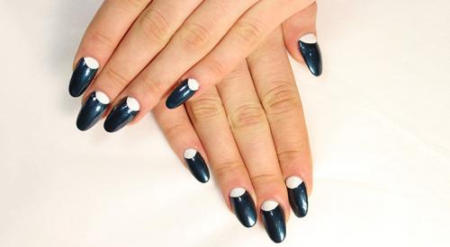 Как сделать лунный маникюр пошагово в домашних условиях: фото с трафаретом и без