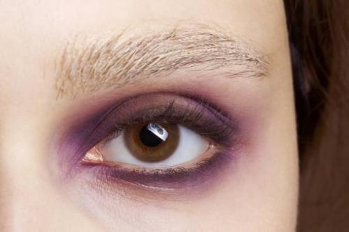 Макияж для круглых карих глаз: правила и идеи