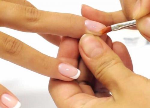 Какой биогель лучше для укрепления ногтей