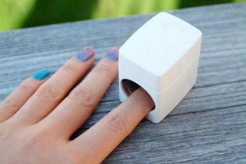 Как сделать на ногтях эффект битого стекла. Пошаговая инструкция: как сделать маникюр «Битое стекло»