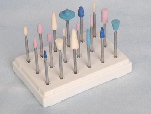 Что значит аппаратный маникюр с покрытием. Обзор фрез для аппаратного маникюра