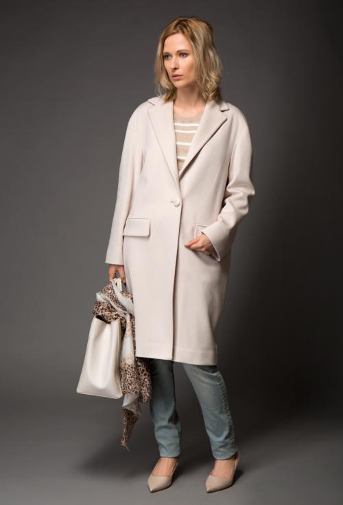 Какой цвет шарфа подойдет к молочному пальто. С чем носить пальто молочного цвета?