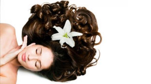 Увлажнение волос профессиональные средства. Косметические увлажняющие средства для волос 02