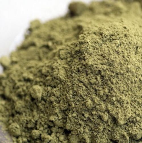 После хны волосы стали сухими. Что такое хна?