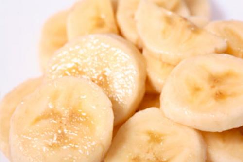 Как сделать волосы прямыми и блестящими. Рецепты масок для гладкости и шелковистости волос