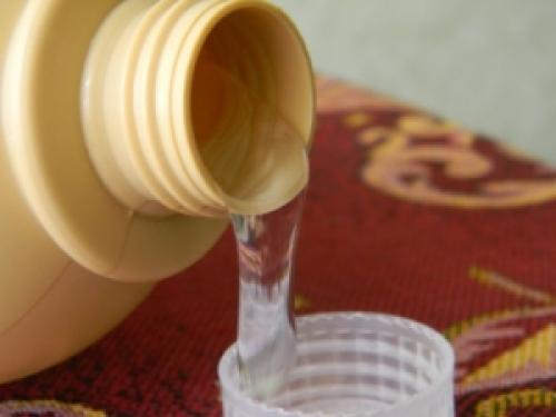 Как избавиться от жирных волос за 10 минут. Особенности ухода за жирными волосами