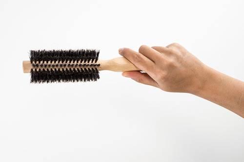 Расческа круглая для укладки волос. Какие круглые расчески для укладки волос бывают 04