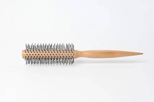 Расческа круглая для укладки волос. Какие круглые расчески для укладки волос бывают 01
