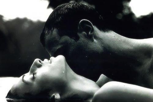 5 способов, как заставить мужчину сходить по тебе с ума. Безотказное оружие: как свести с ума мужчину