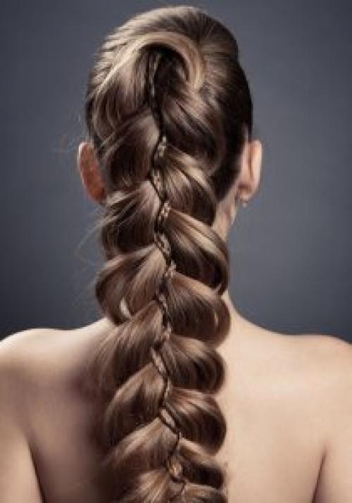 Как сделать волосы гуще маски. Как сделать волосы густыми: советы парикмахеров