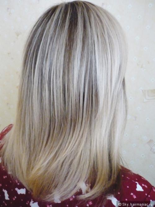 Арктический блонд концепт фото на волосах