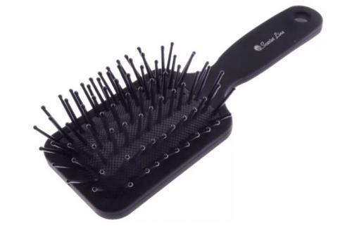 Расческа для прямых волос. Модели щёток и расчёсок