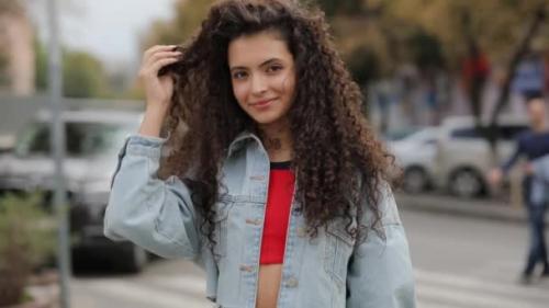 Уход за кудрявыми волосами 01