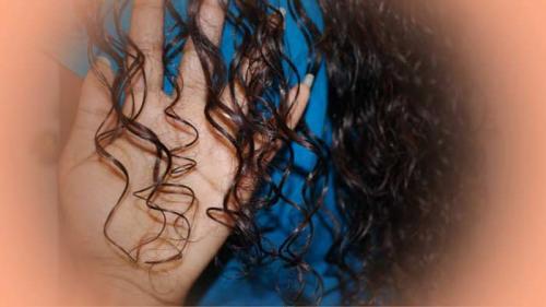 Уход за вьющимися волосами. Раскрываем секреты, как ухаживать за естественно вьющимися волосами