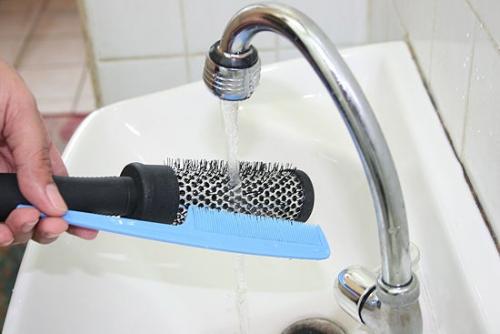 Какую расческу выбрать для волос. Модели щёток и расчёсок 20 Какую расческу выбрать для волос. Модели щёток и расчёсок 20