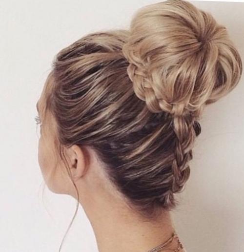 Прически для подростков девочек на каждый день. Многообразие пучков