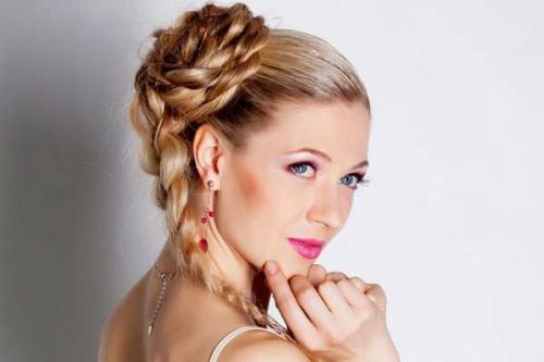 Как сделать неряшливый хвост. 25 хитростей, как завязать идеальный конский хвост 07