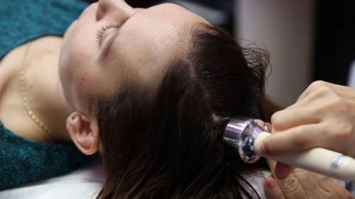 Пилинг кожи головы в домашних. Зачем нужен пилинг кожи головы? 11 Пилинг кожи головы в домашних. Зачем нужен пилинг кожи головы? 11