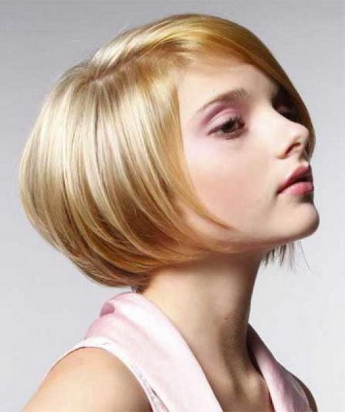 Каре на ножке. «Каре на ножке»: 27 стильных образов для вашего преображения