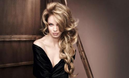 Укладка брашингом на короткие волосы. Как укладывать волосы на брашинг самостоятельно. Пошаговая инструкция