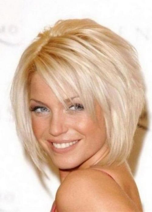 Стрижки на средние волосы типа каре. По форме лица 08