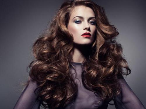 Укладка брашингом на короткие волосы. Как укладывать волосы на брашинг самостоятельно. Пошаговая инструкция