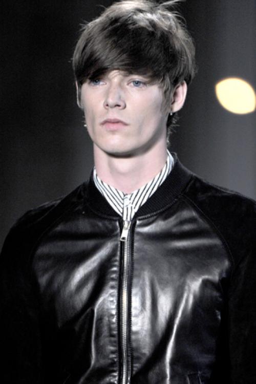 Как сделать укладку волос мужчине в домашних условиях. Выбор причесок по типу лица