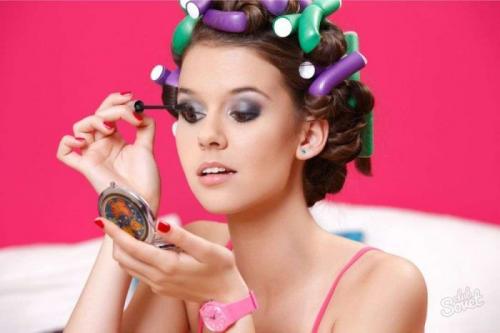 Накрученные волосы средней длины без челки блондинка. Кручу-верчу