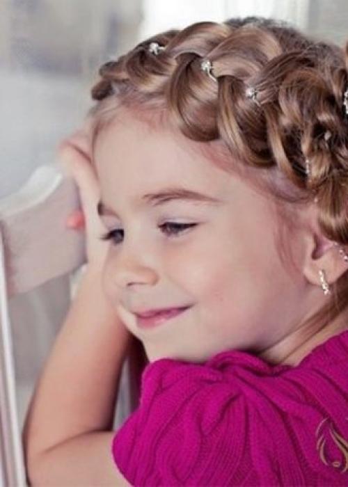 Прически для девочек 2 года на каждый день. Короткие 04